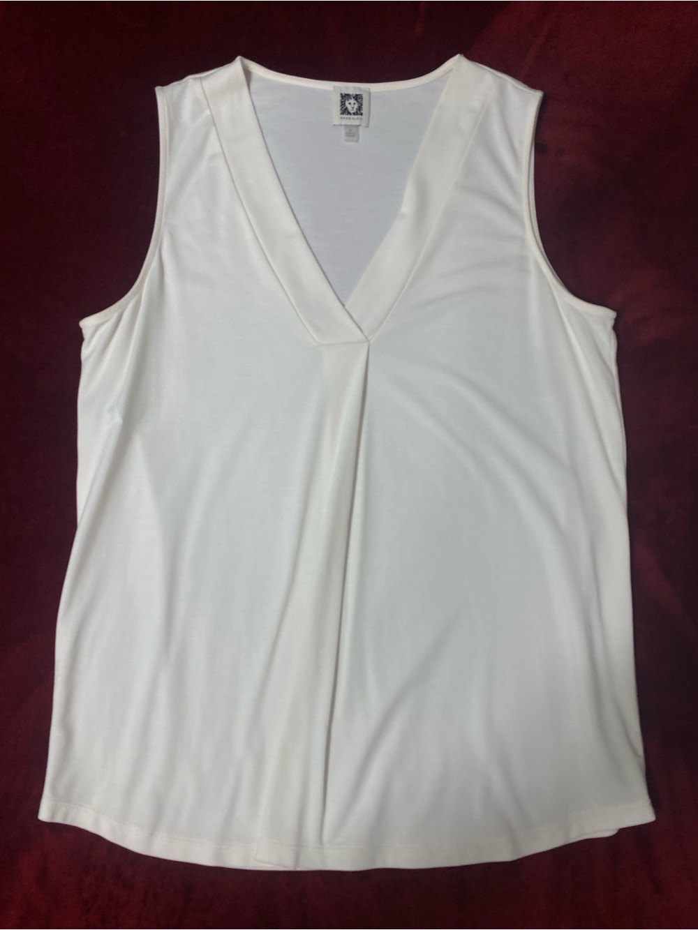 Anne Klein Cream V-Neck Sleeveless Pleat Front Camisole